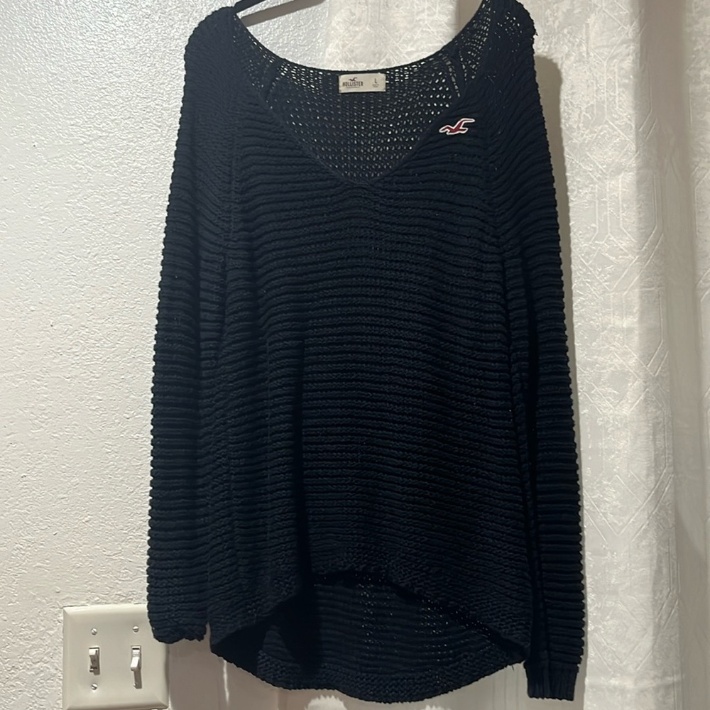 Hollister sweater size Large